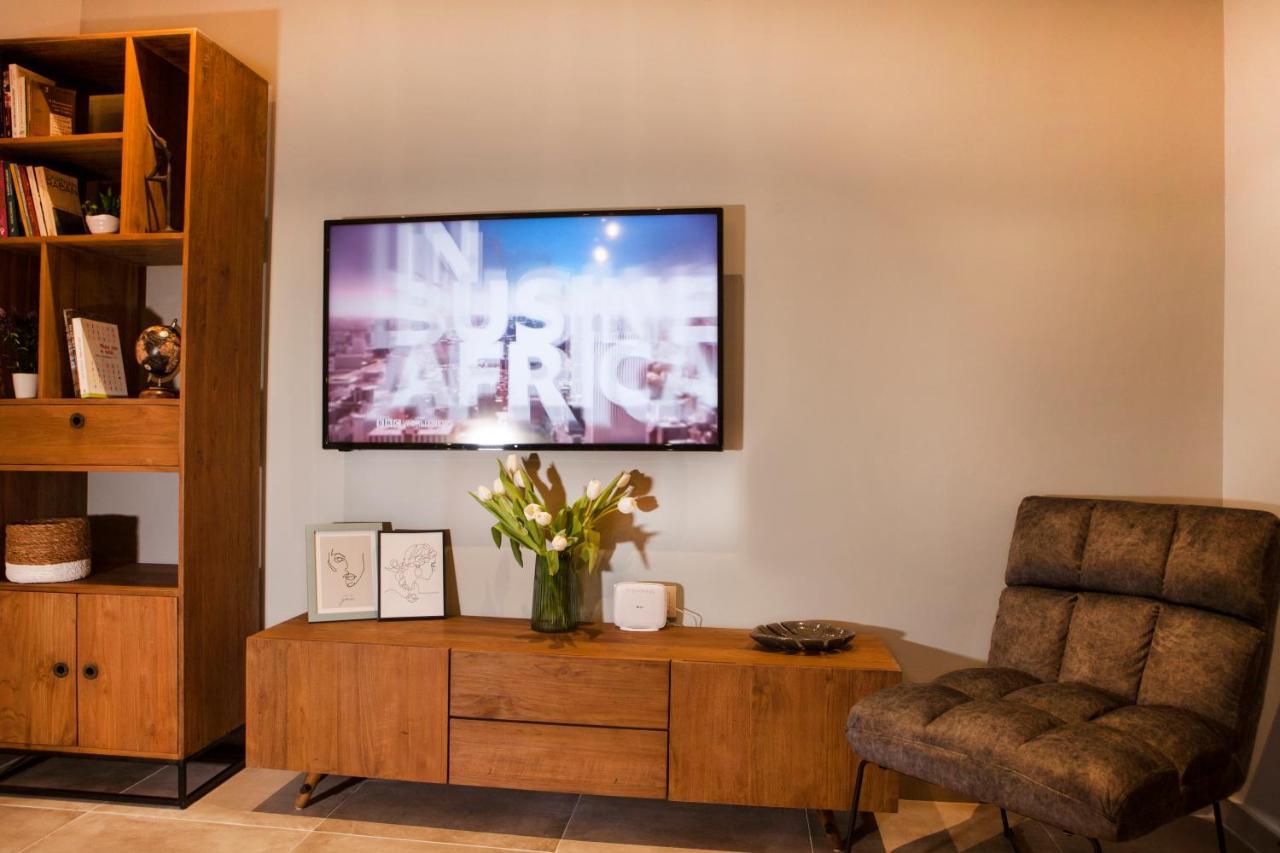 אתונה Central Comfy Modern Flat 2 Bedrooms 2 Bathrooms מראה חיצוני תמונה